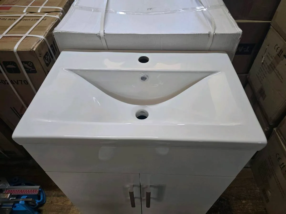 MODERN 600MM/ VANITY UNIT - Image 2