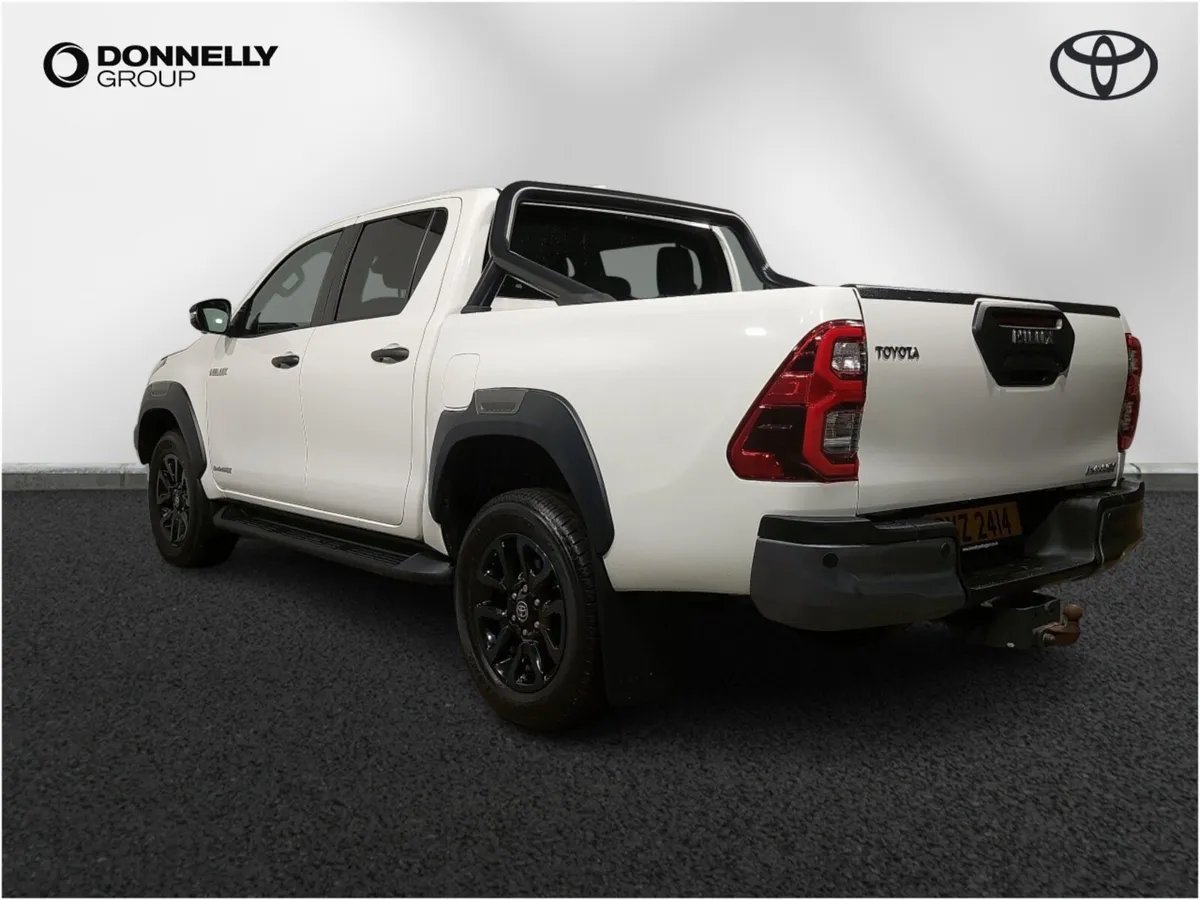 Toyota Hilux Invincible X D/Cab Pick Up 2.8 D 48V - Image 2