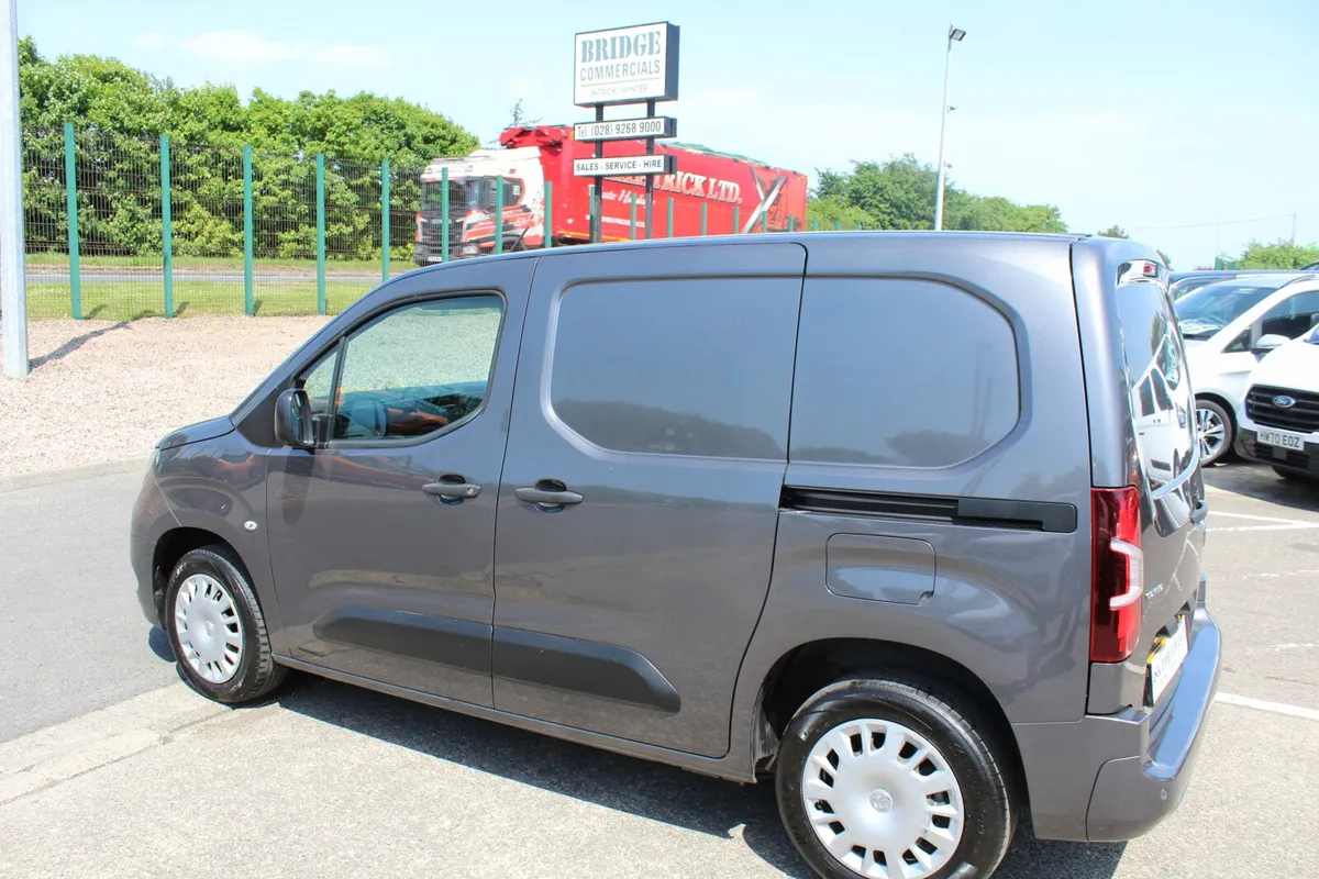 2020 Vauxhall Combo 2000 L1 Sportive - Image 4