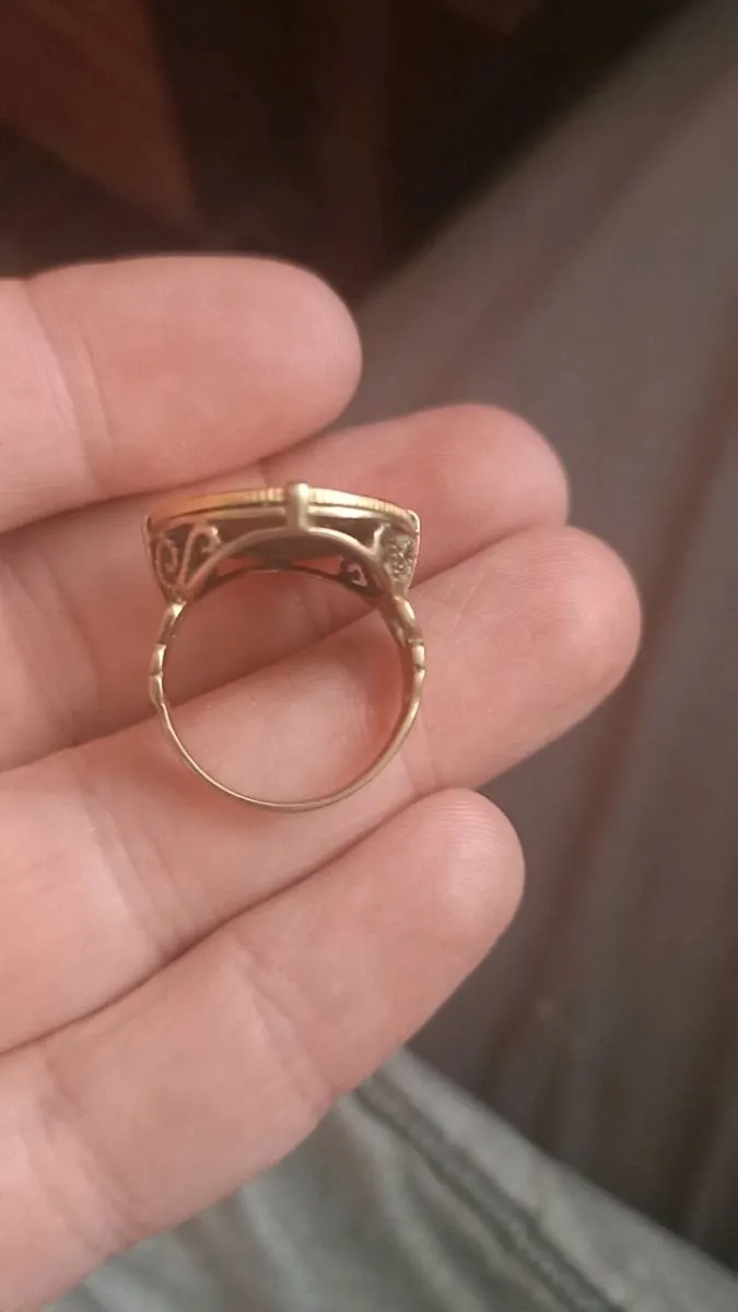 Half sovereign ring - Image 3