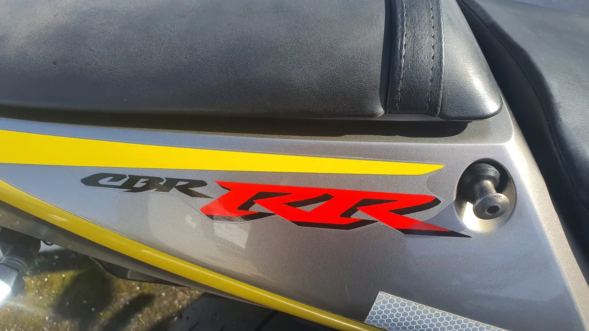 Fireblade 929 @ Doyles Athlone - Image 4