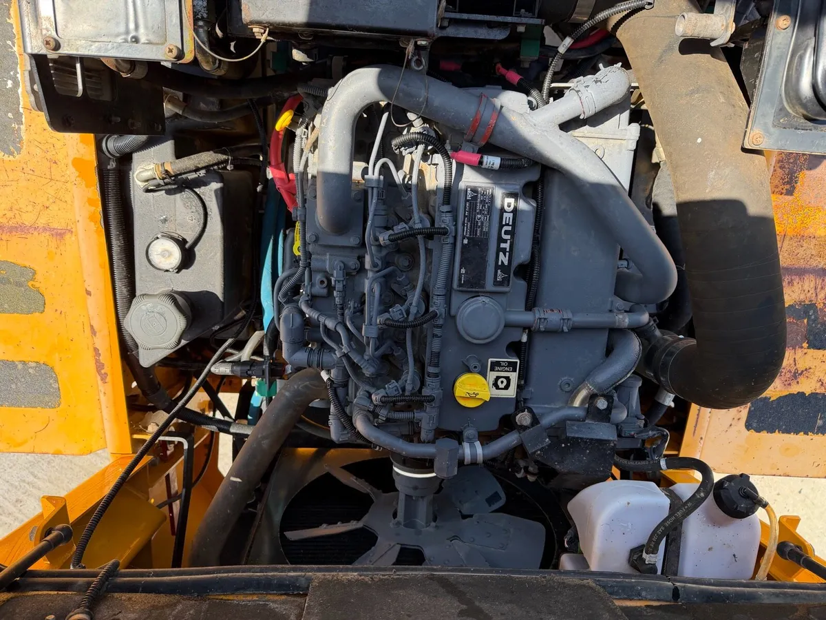 THWAITES 6 Ton Swivel 1500 Hours - Image 4