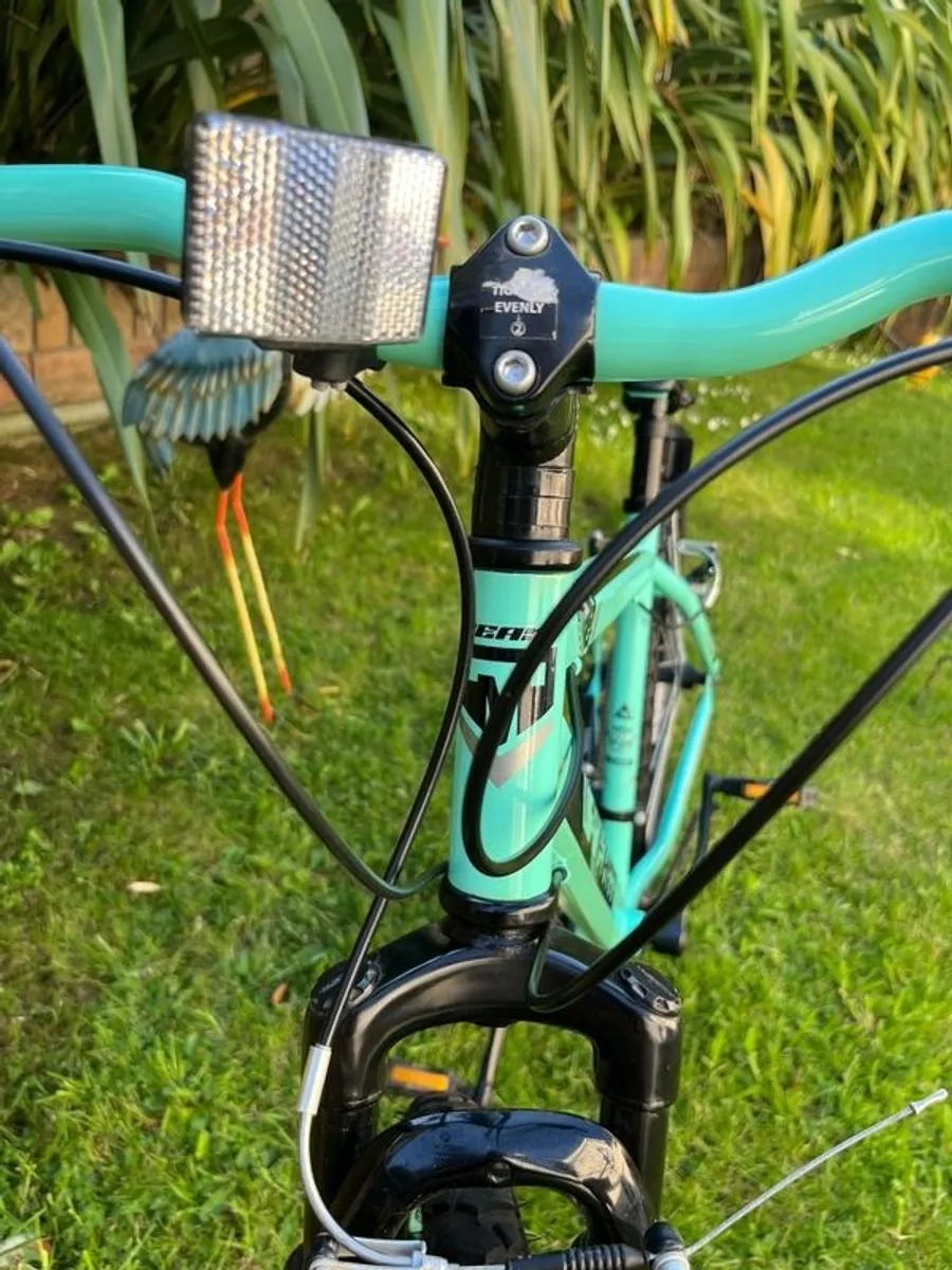 girls bike - Image 3