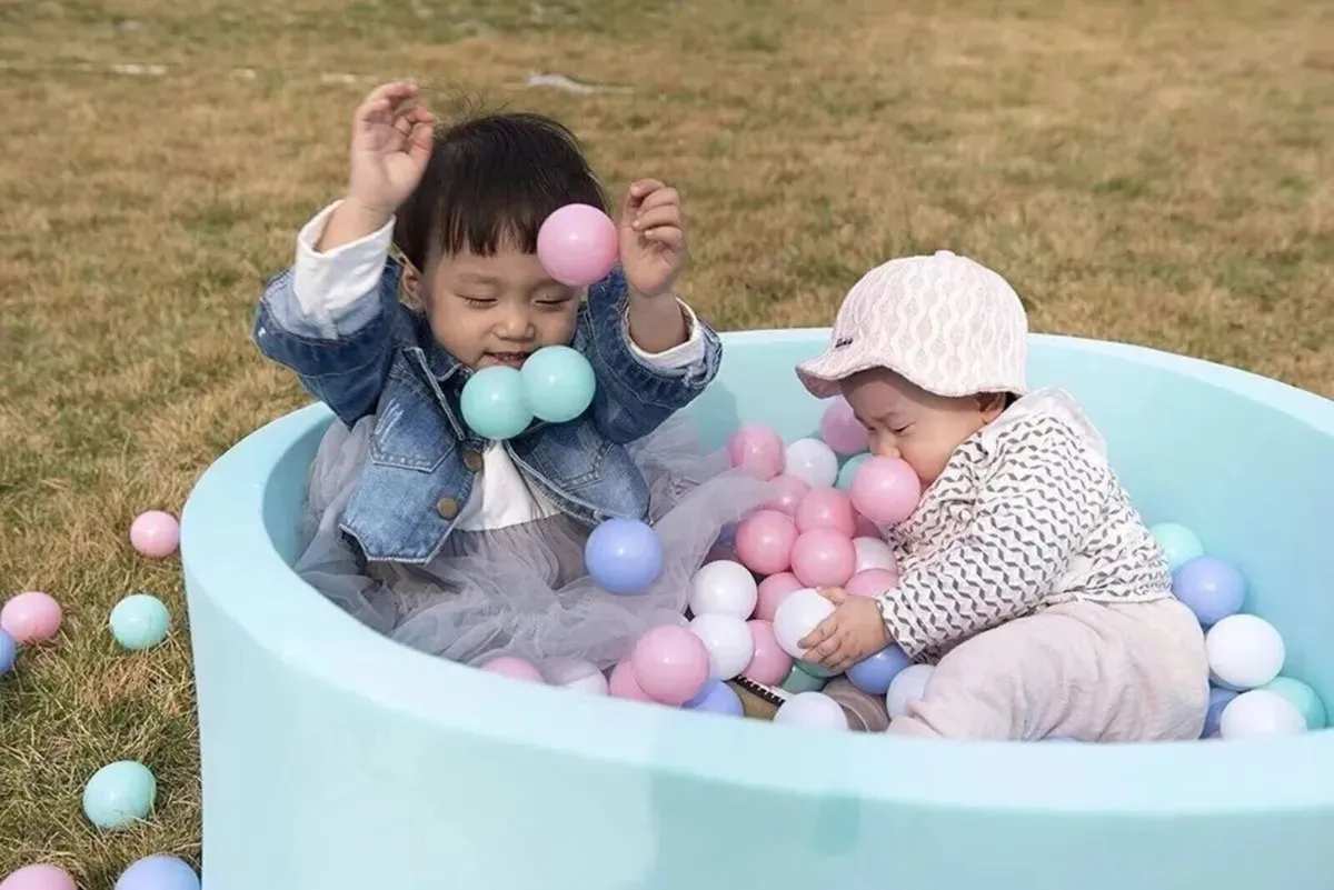 100pcs Kids Ball Pit Balls 6cm Plastic Toy Set - Image 3