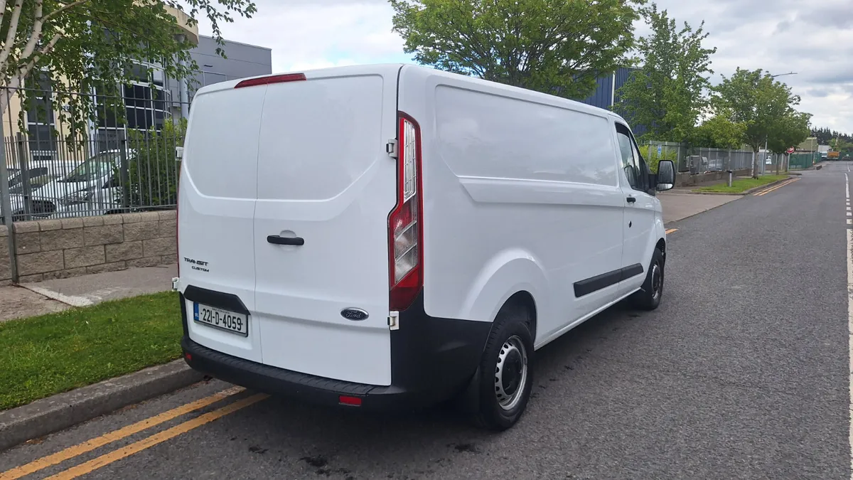 Ford Transit Custom lwb 2022 - Image 4