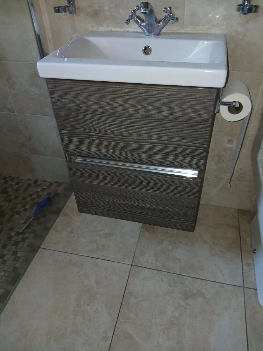 Bathroom - Image 2