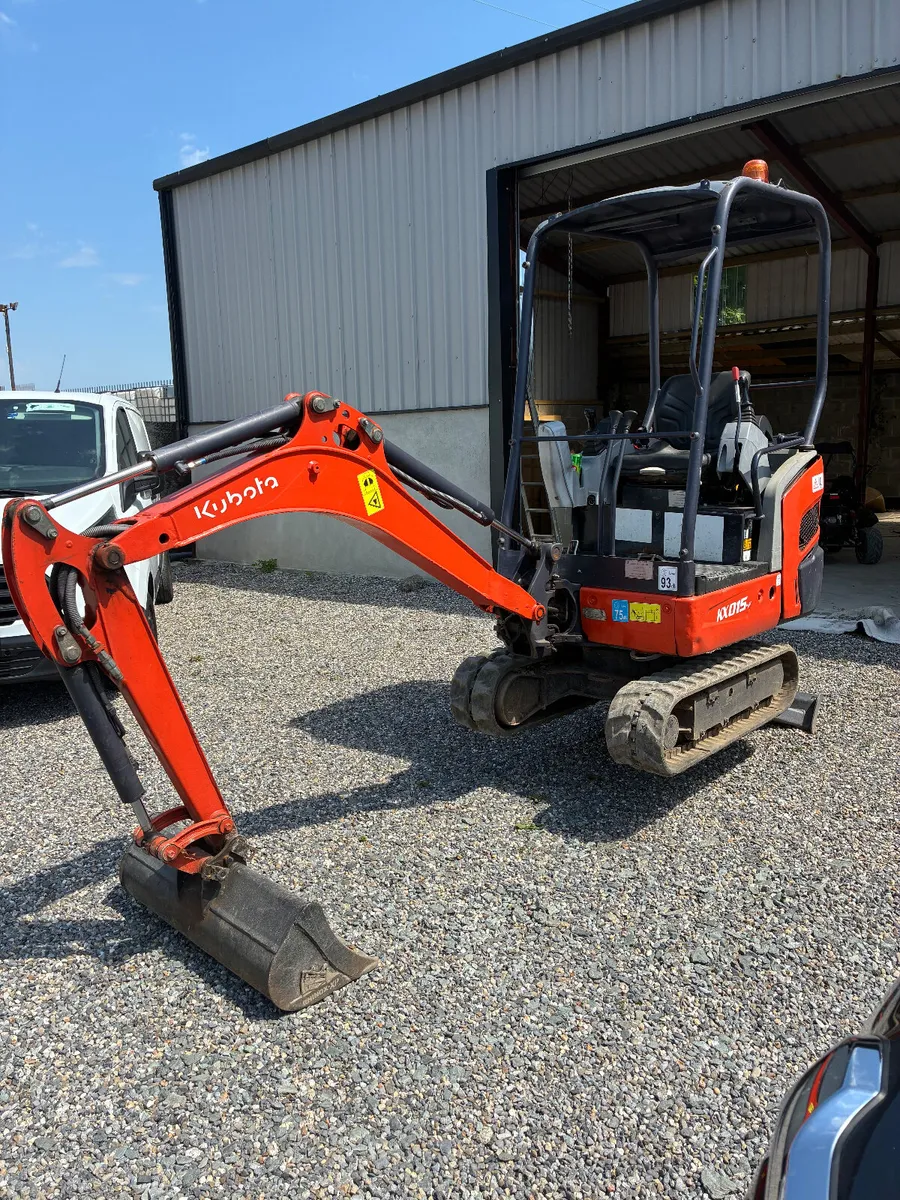 2015 kubota kx015 mini digger - Image 2