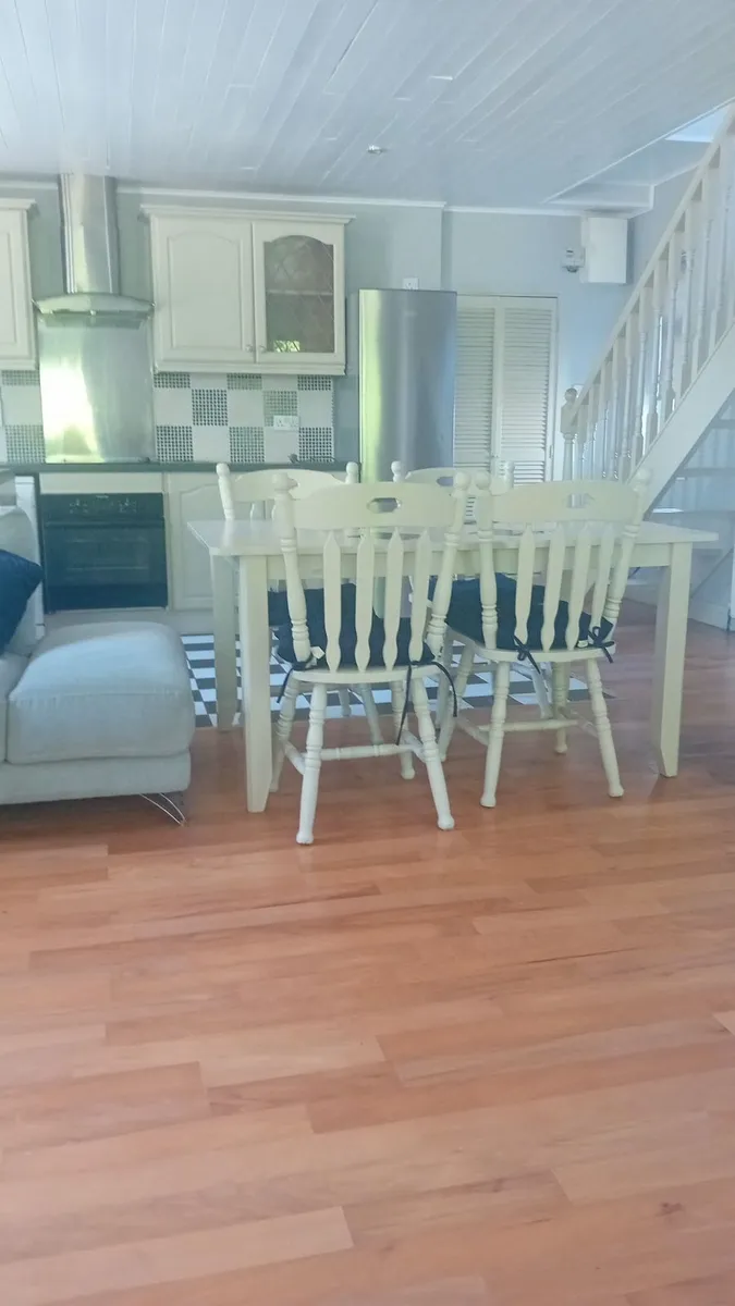 Kitchen table and 4 chairs wooden - Image 4