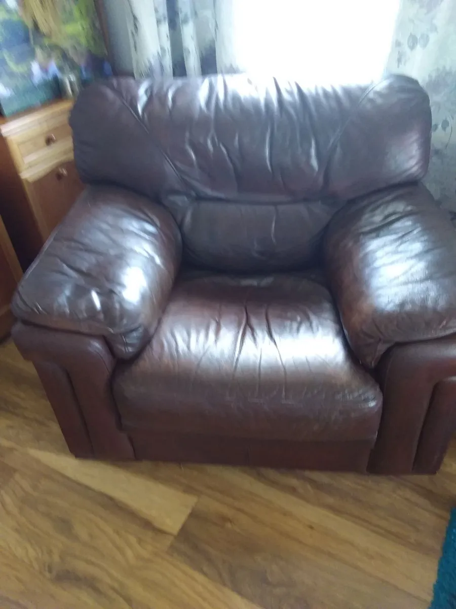 Leather 3 piece suite - Image 3