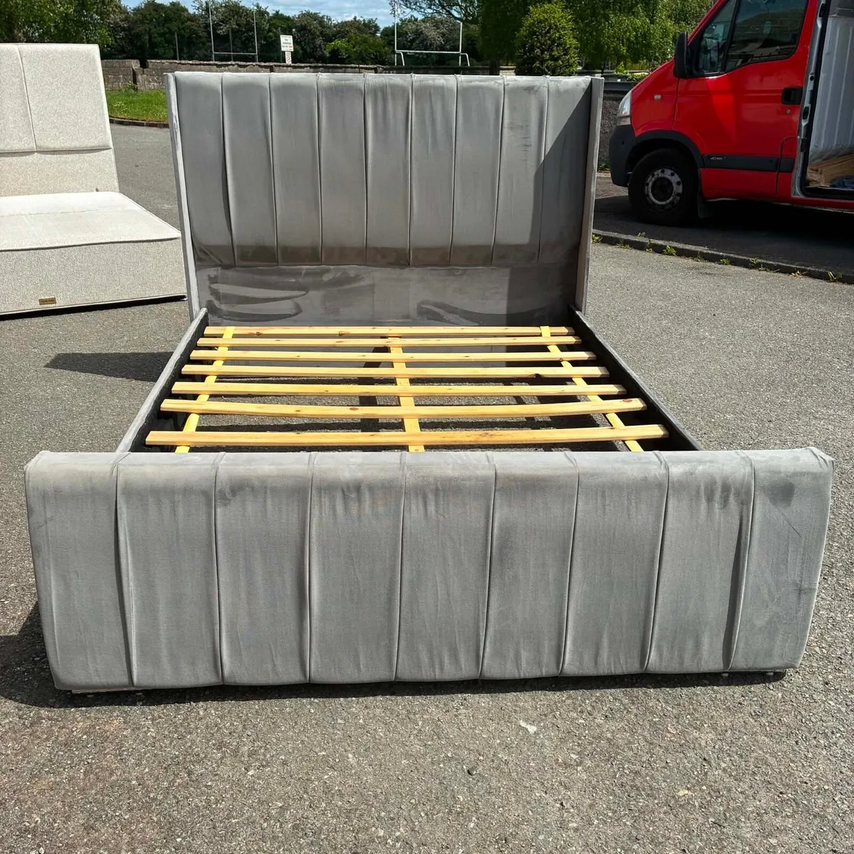5ft King Grey Velvet Bed frame & New Mattress - Image 3