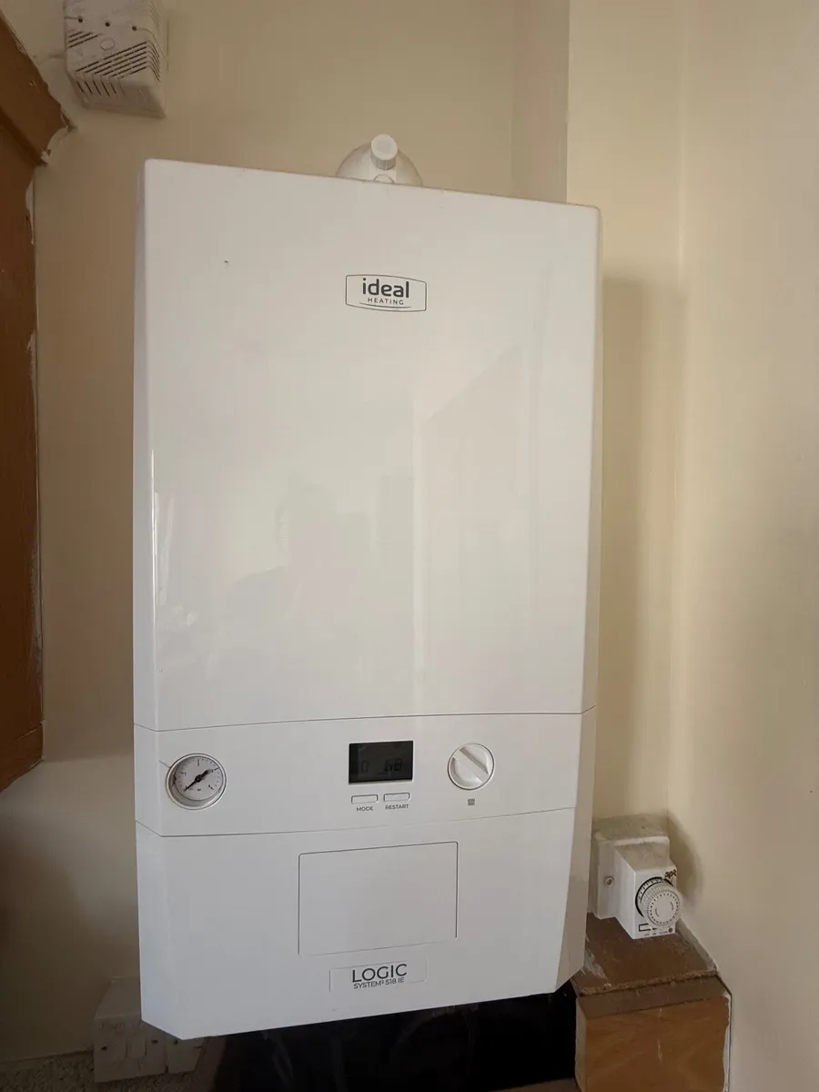 Gas boiler 2 years - Image 1