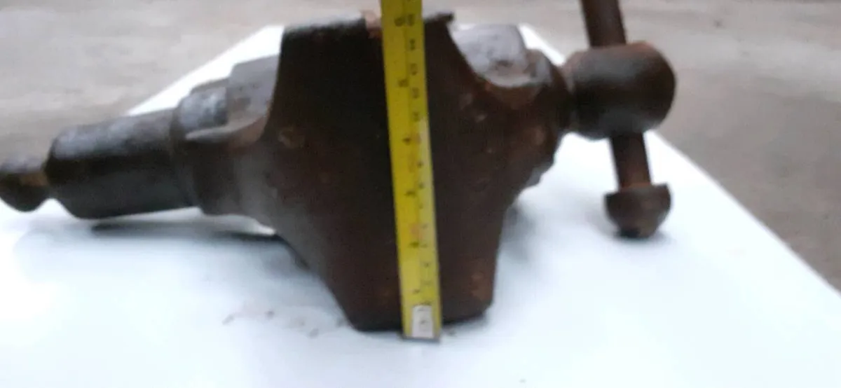 Blacksmiths Vice - Image 3
