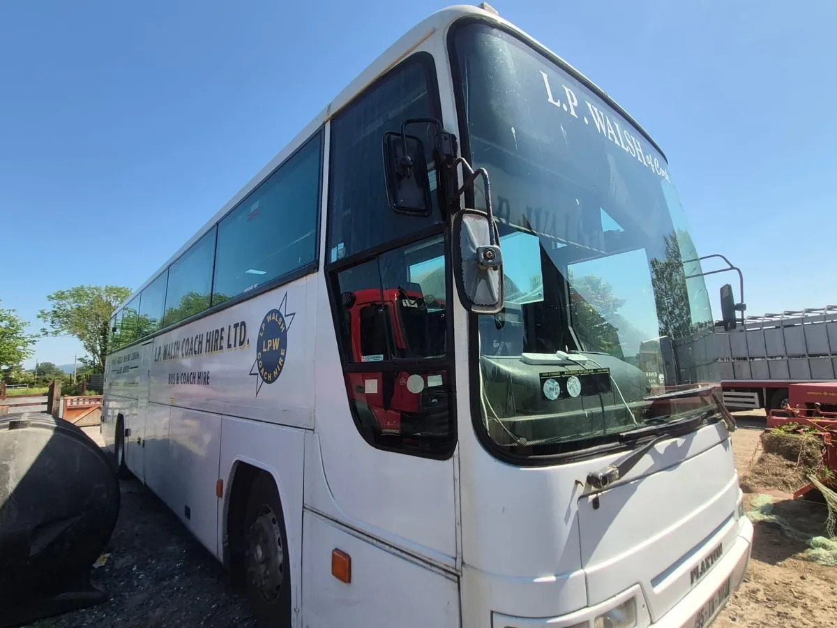 Volvo Bus 1995 - Image 1