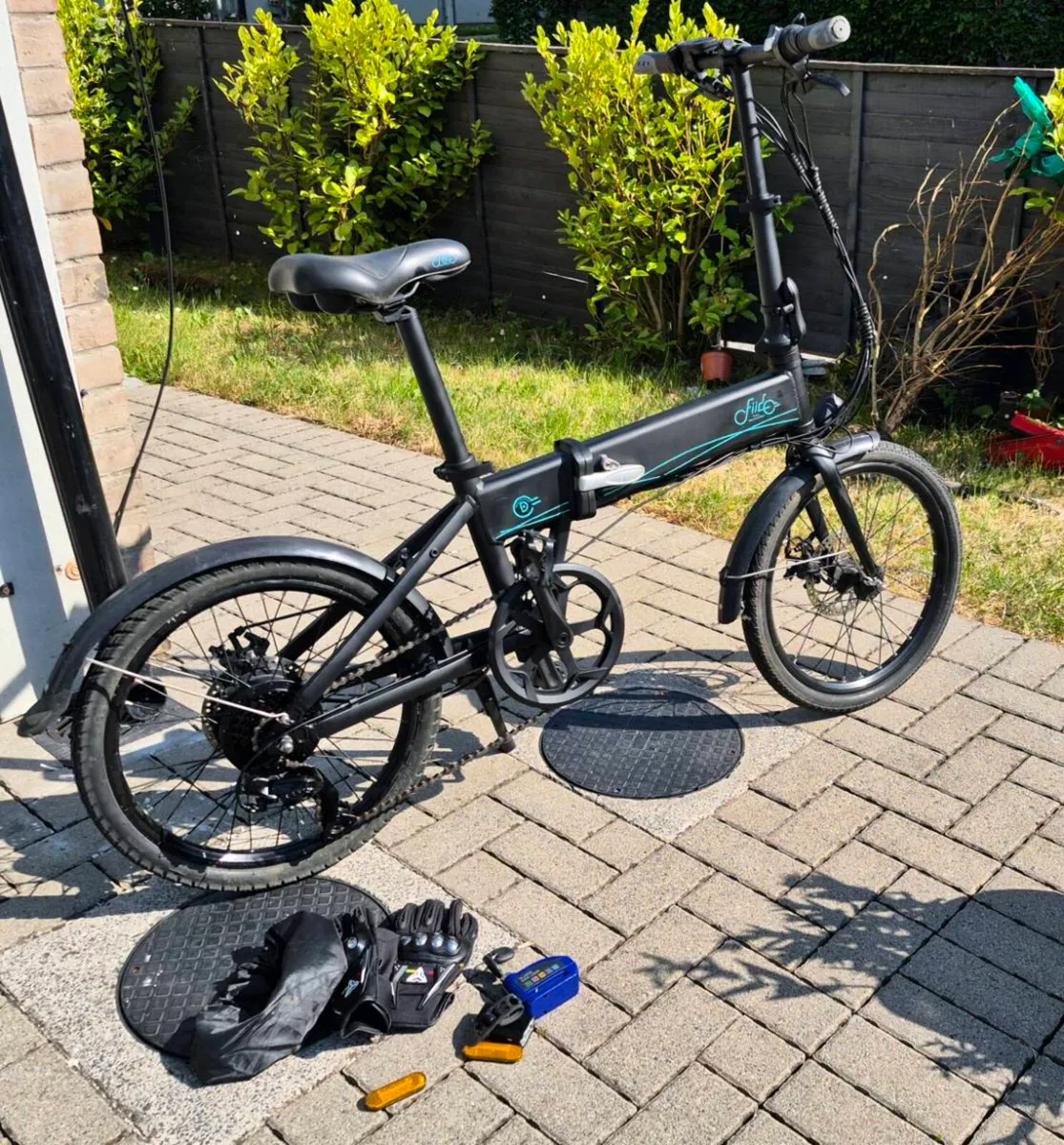 FIIDO FOLDING ELECTRIC BIKE JUST GOT IN YESTERDAY - Image 2