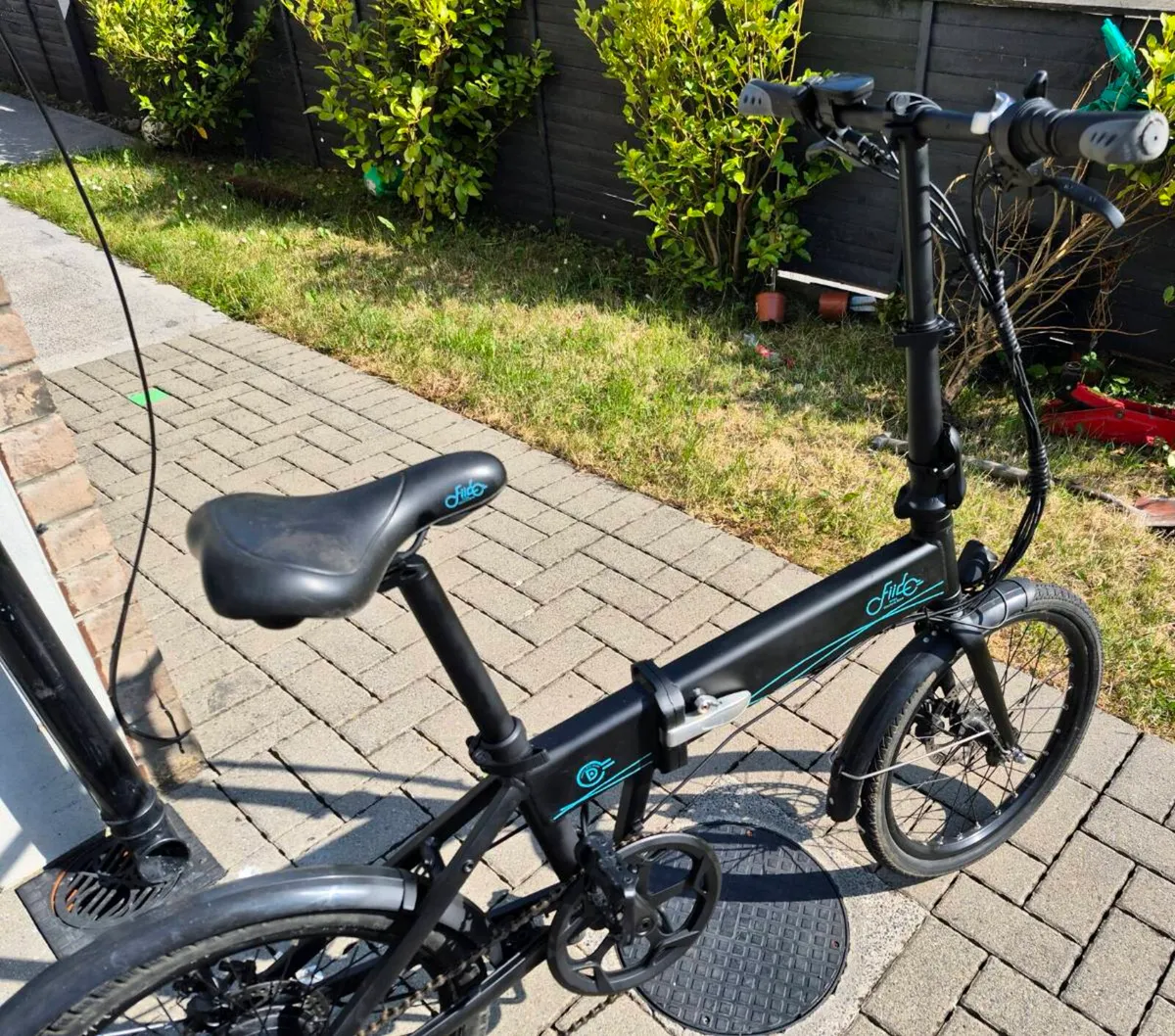 FIIDO FOLDING ELECTRIC BIKE JUST GOT IN YESTERDAY - Image 4