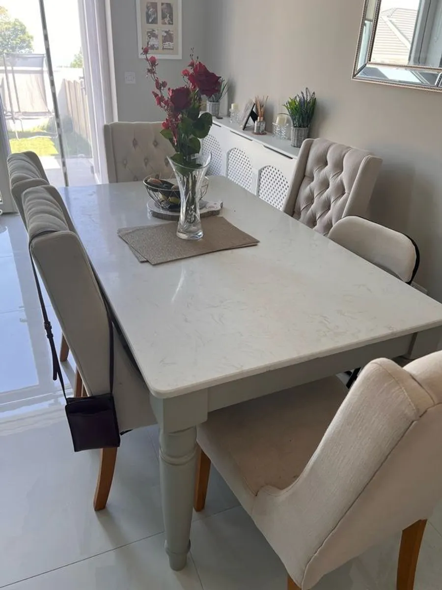 Dining table and chairs - Image 4