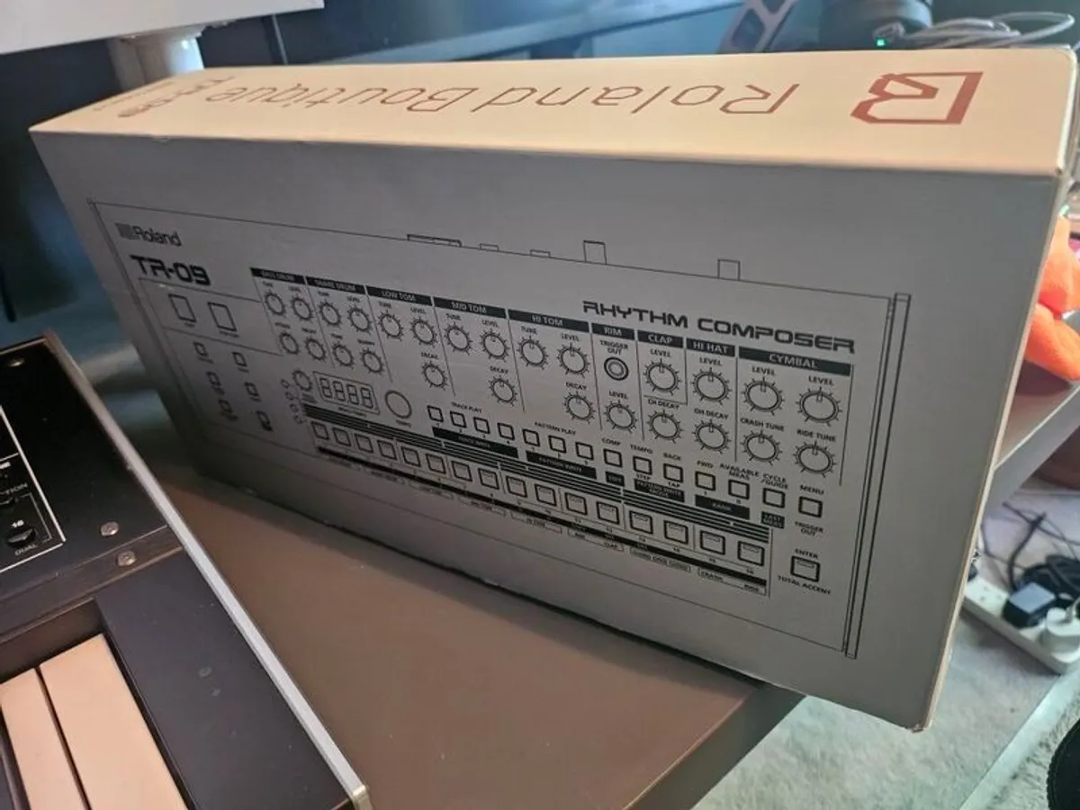 Roland Jupiter Xm, Roland TR-09, Genelec 8010a x 2, Boss Rc 505mk2, Behringer TD3, Mackie ProFX10 v3 - Image 3