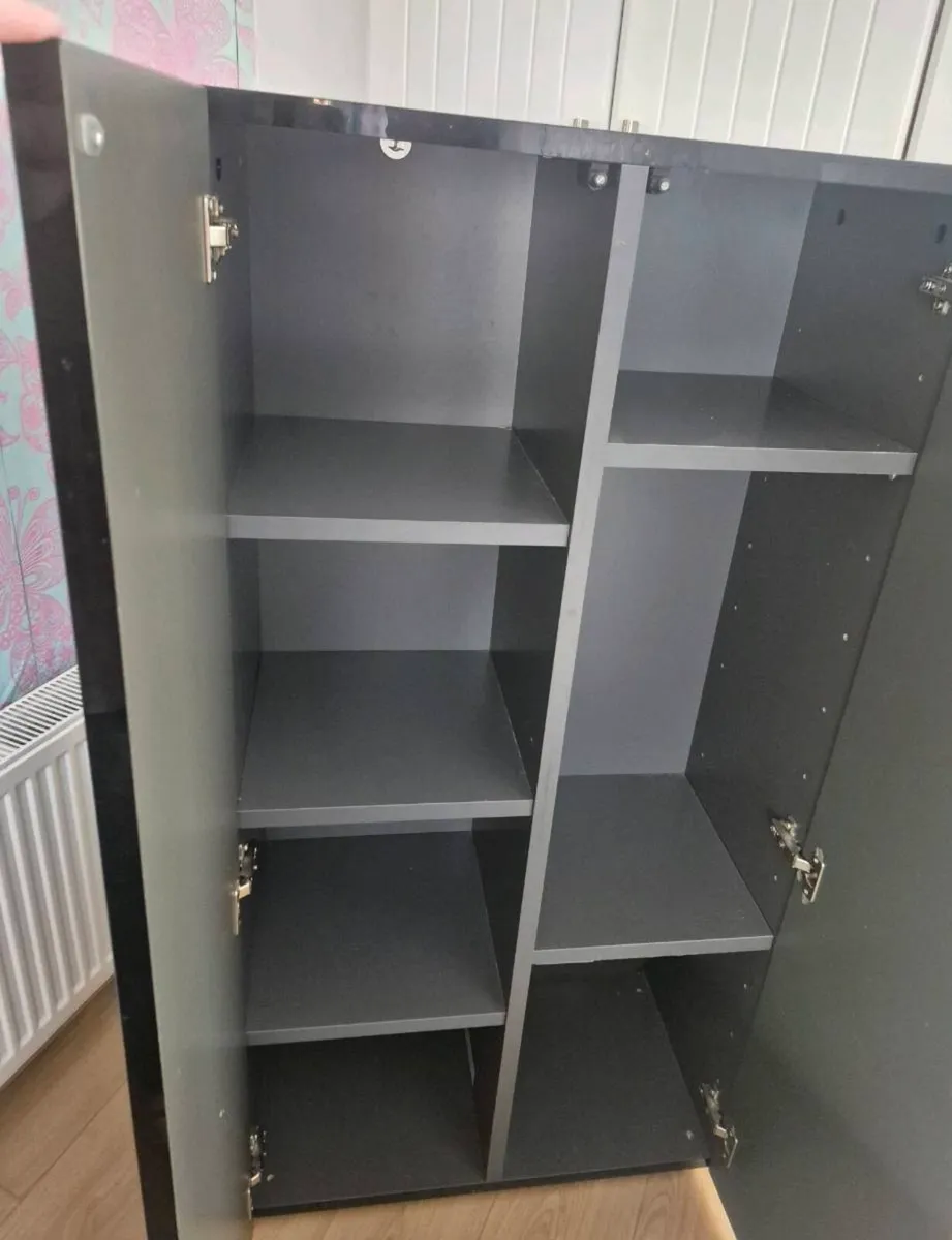 Storage unit - Image 2