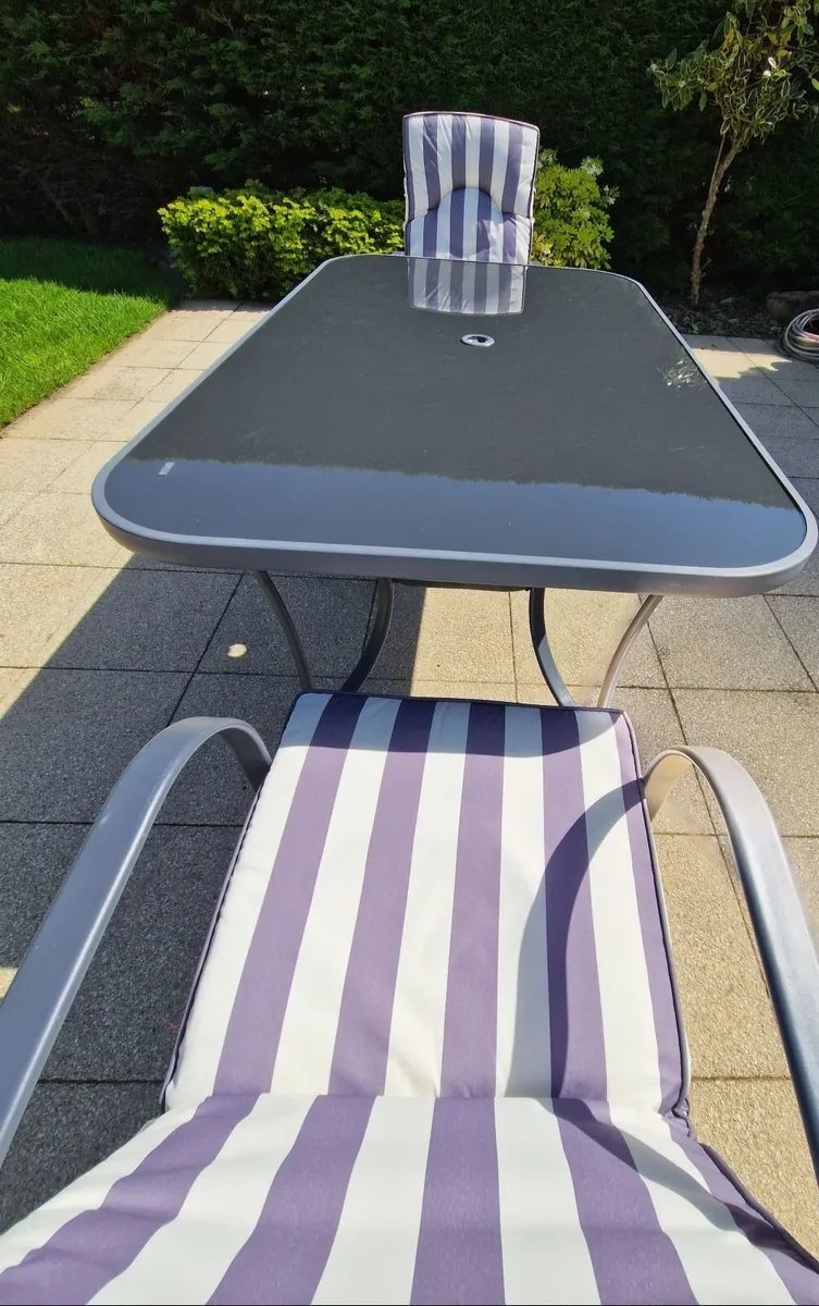 Patio Set - Image 4