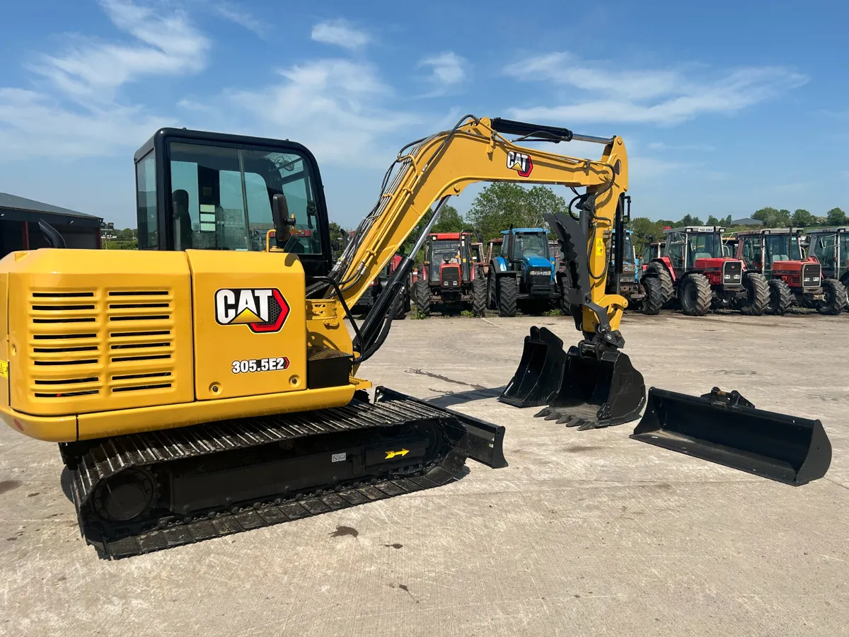 2019 CAT 305.5E2 C/W x3 New Buckets & Thumb Grab - Image 4