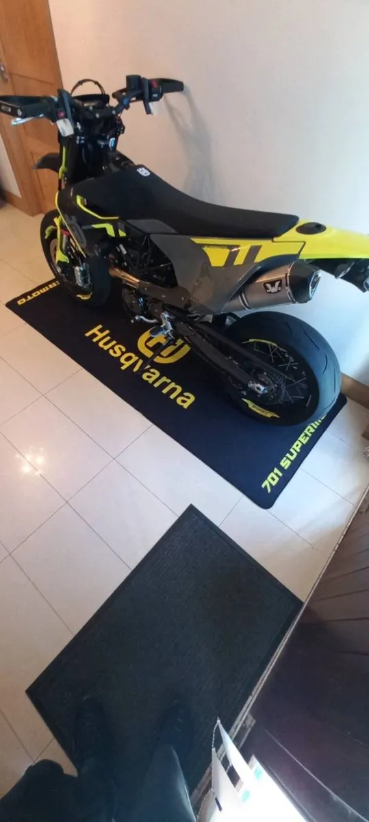 Husqvarna 701 supermoto - Image 4