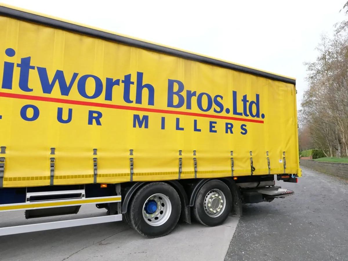 2020 Scania G320 Curtainside 6x2 - R1-01240 - Image 4