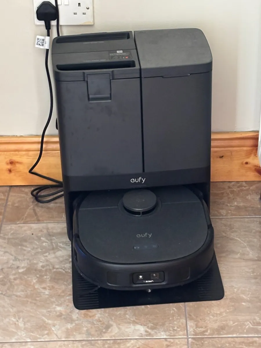 Eufy omni x10 pro robotic hoover/vacuum - Image 2