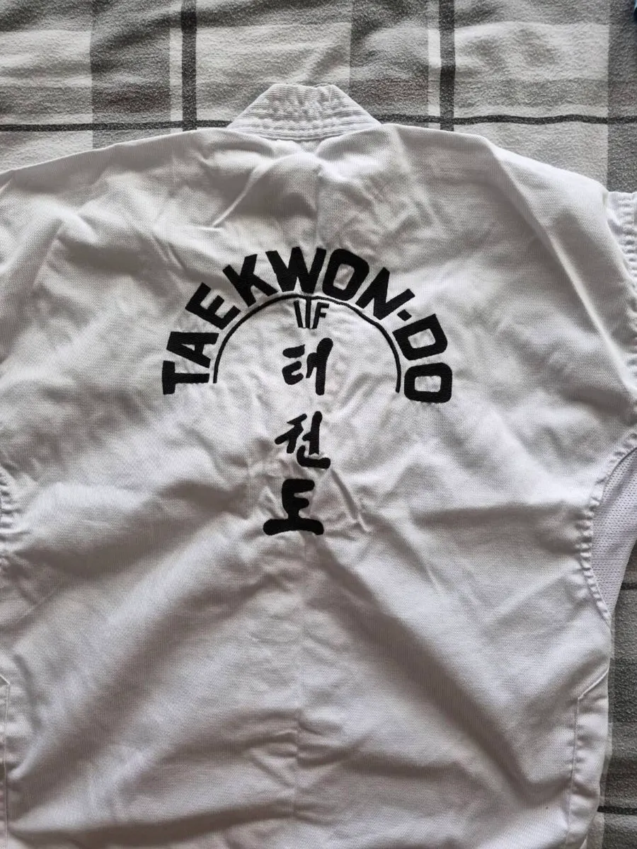 Clothing - Image 3