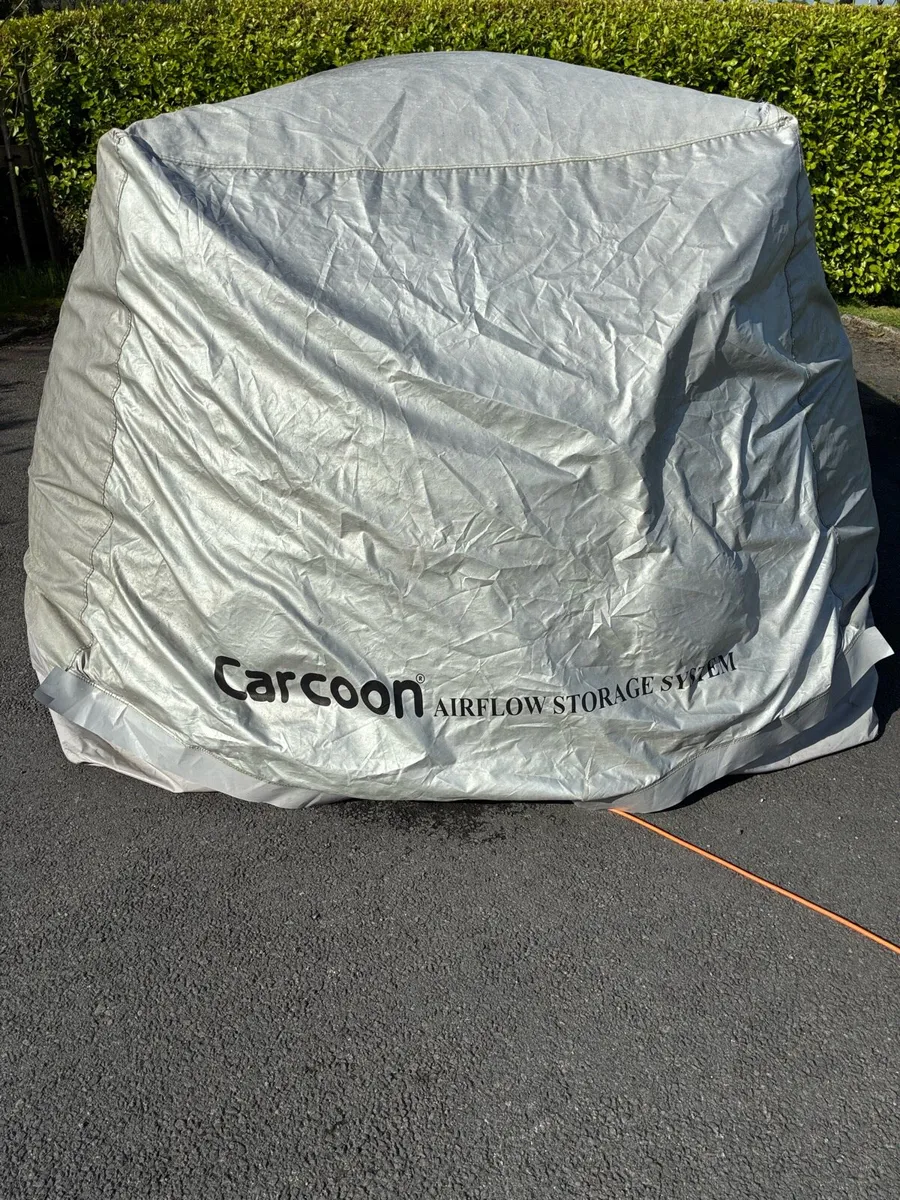Carcoon inflatable car cover - Image 1