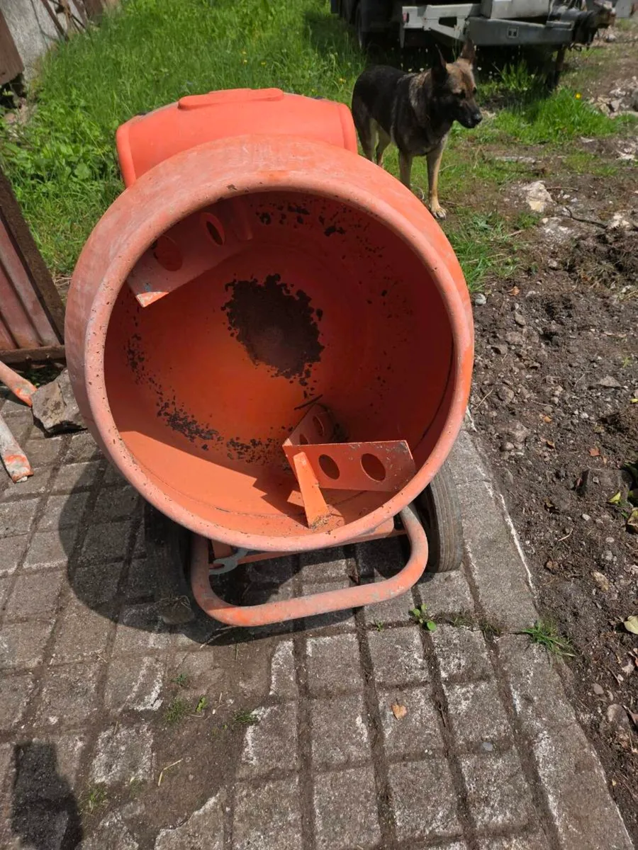 Honda Engine Belle Cement mixer - Image 1
