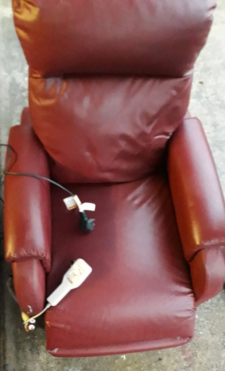 Recliner chair - Image 2