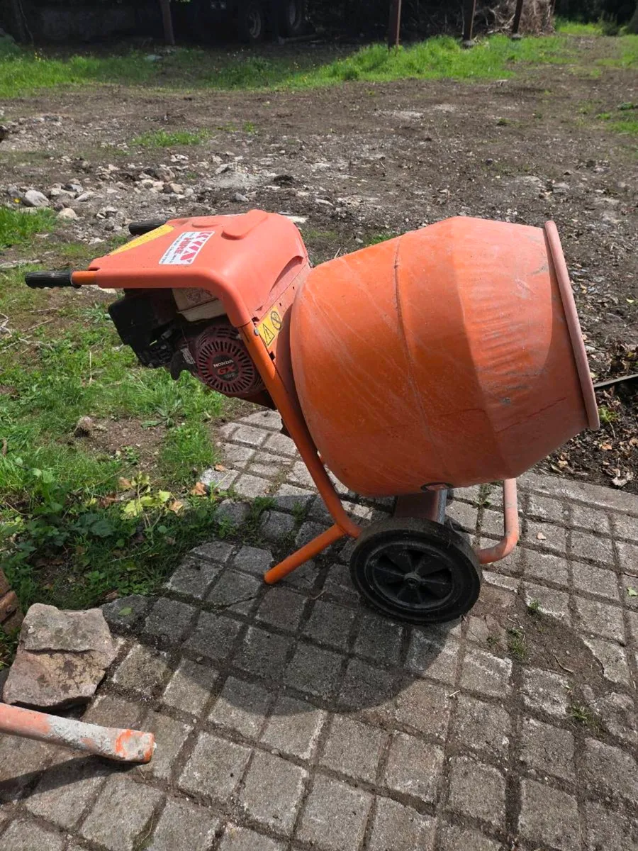 Honda Engine Belle Cement mixer - Image 3