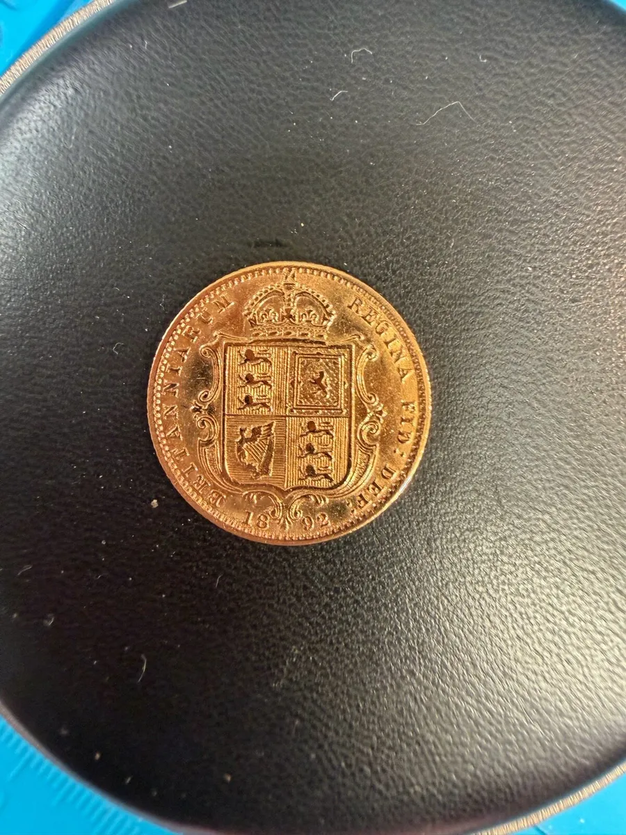 I/2 Sovereign shield back 1892 - Image 1