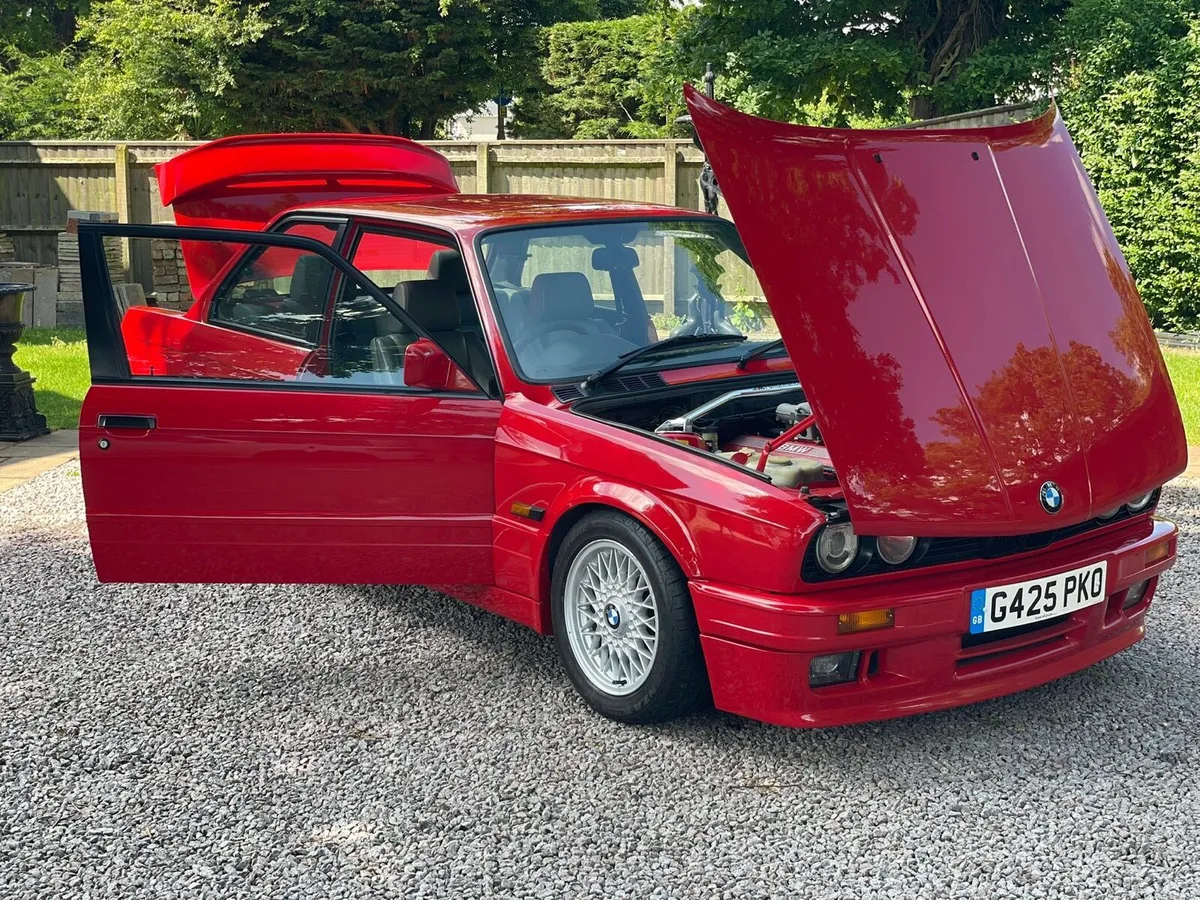 BMW E30 325i Sport MTech II - Image 2