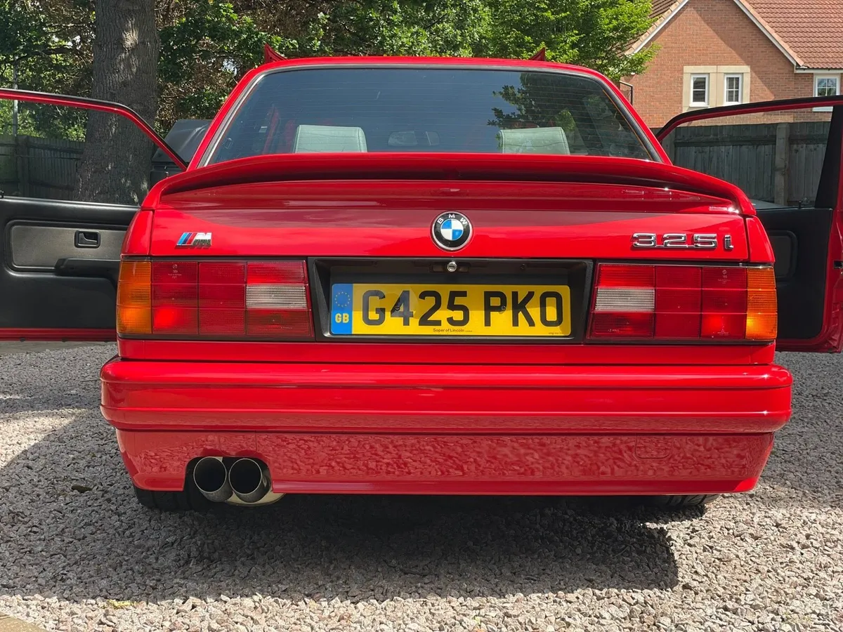BMW E30 325i Sport MTech II - Image 3