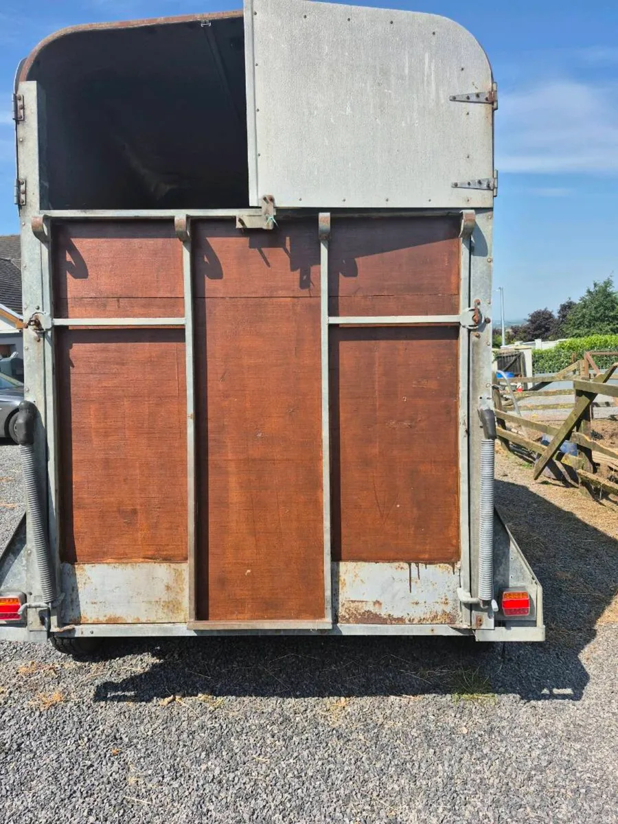 Hors box - Image 2