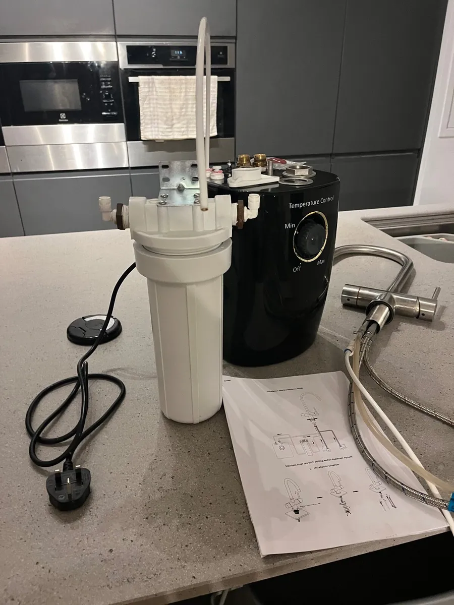 Kitchen instant boiling water tap - Image 4
