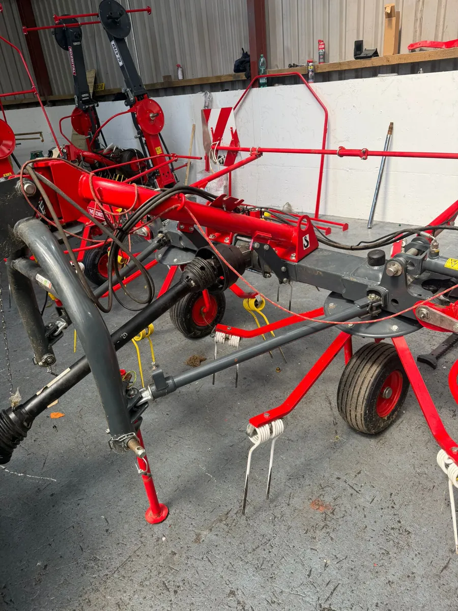 4 Rotor Tedder - Image 2