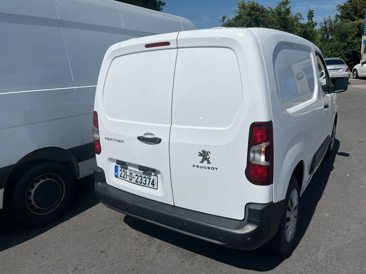 Low Mileage Peugeot Partner 2022 - Image 4