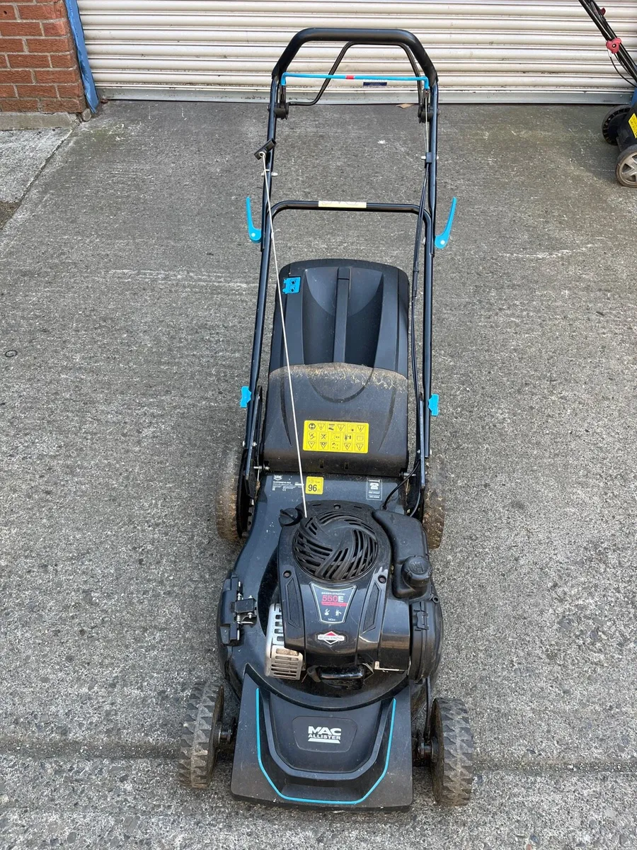 18” Used Petrol Lawnmower Briggs and Stratton 550e - Image 2