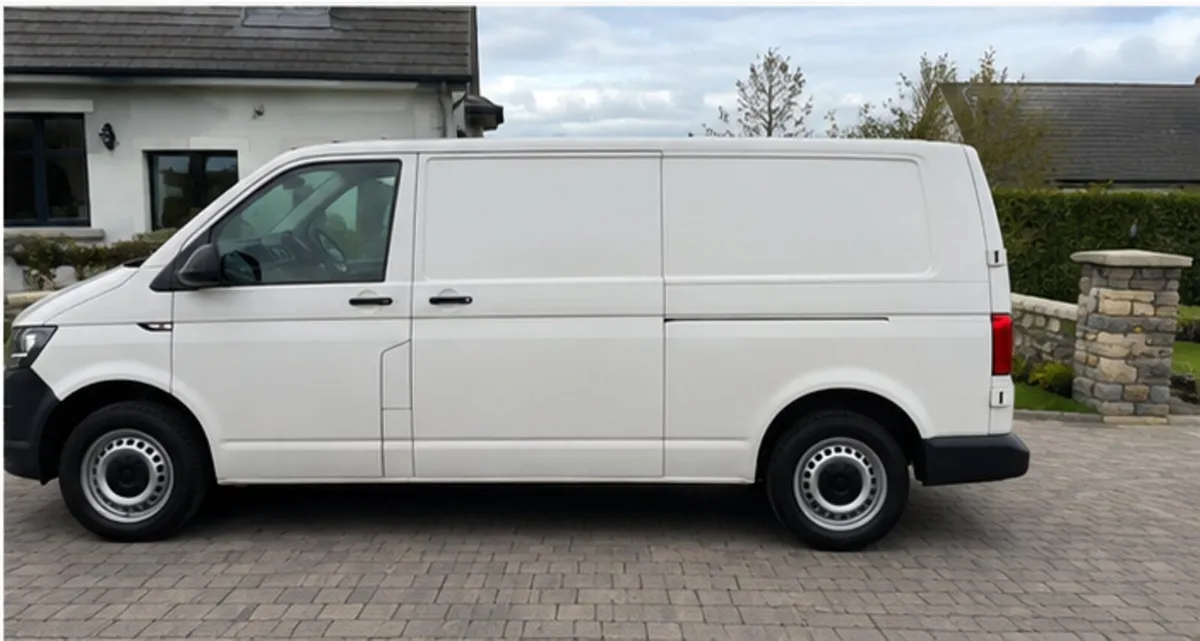 2019 Volkswagen Transporter New Test No VAT - Image 2