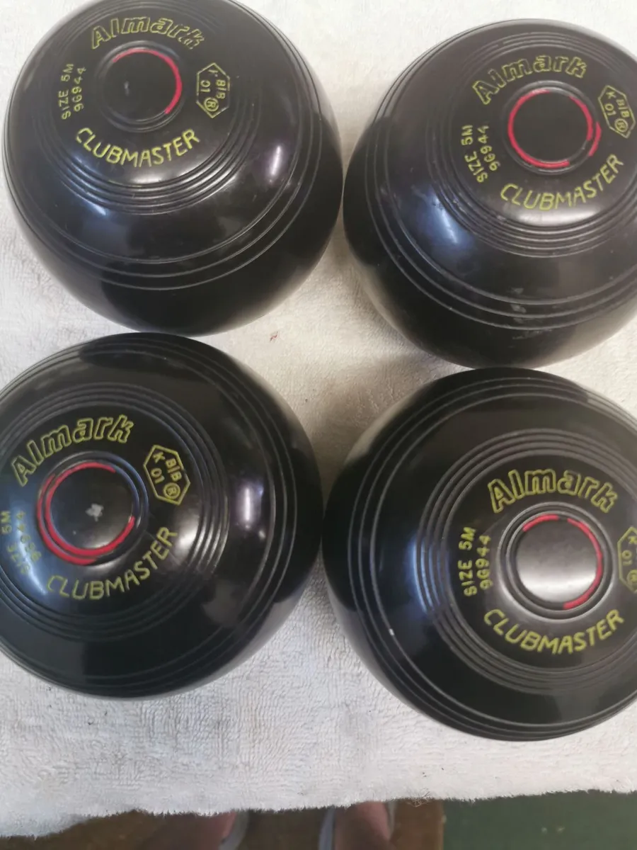 LAWN. SHORT MAT BOWLS. NEW & USED. REDUCED PRICES. - Image 3
