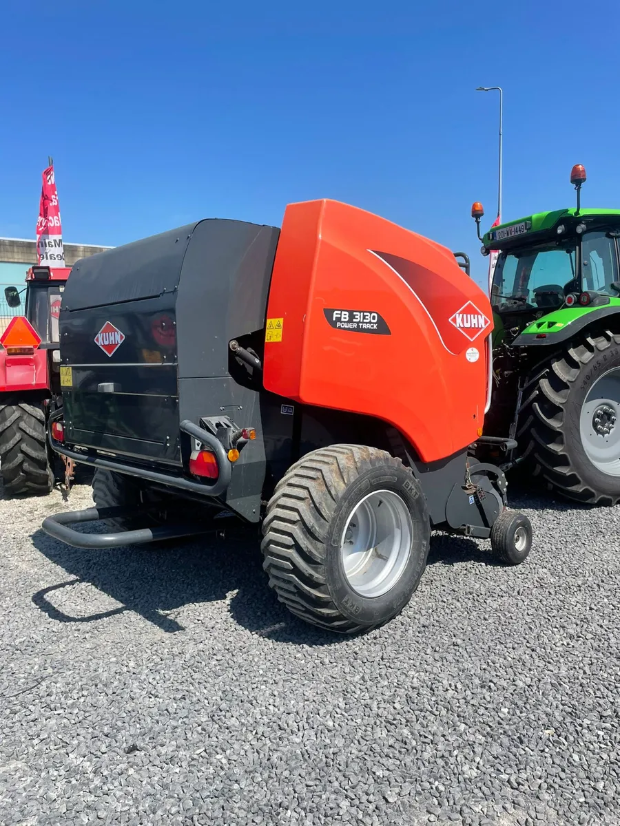 Kuhn 3130 Baler (17,000 Bales) - Image 2