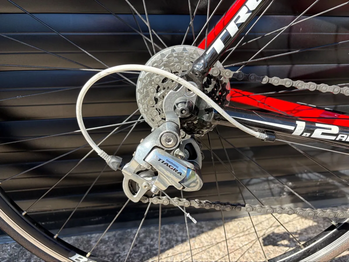 Trek 1.2 Road Racing Bike - Image 3