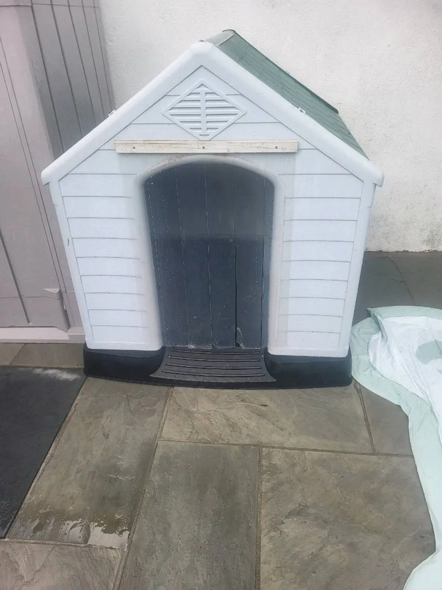Dog house