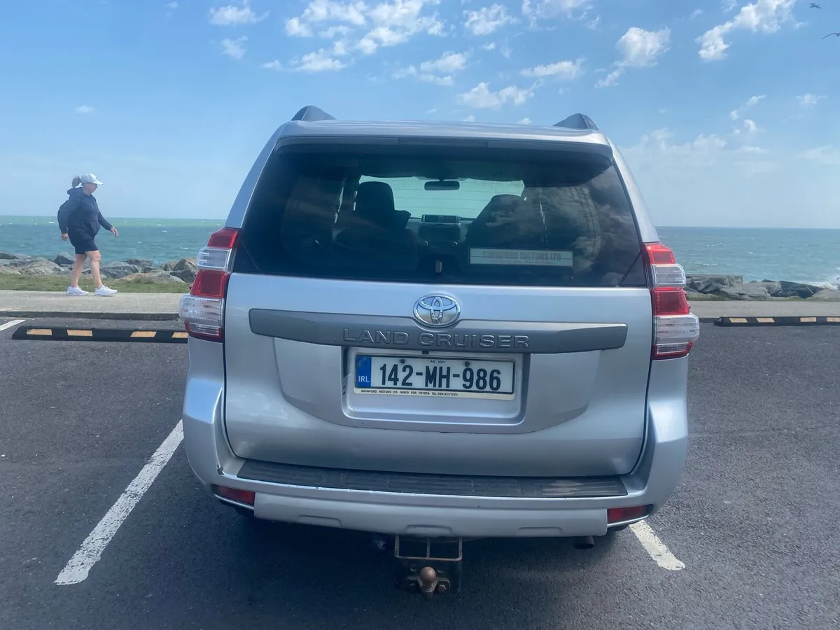 Toyota Land Cruiser LWB - Image 3