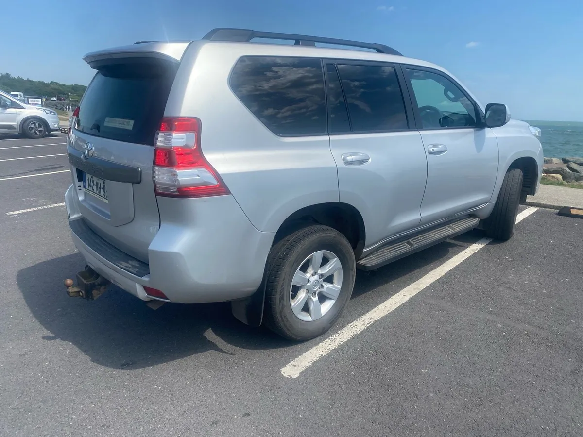 Toyota Land Cruiser LWB - Image 2