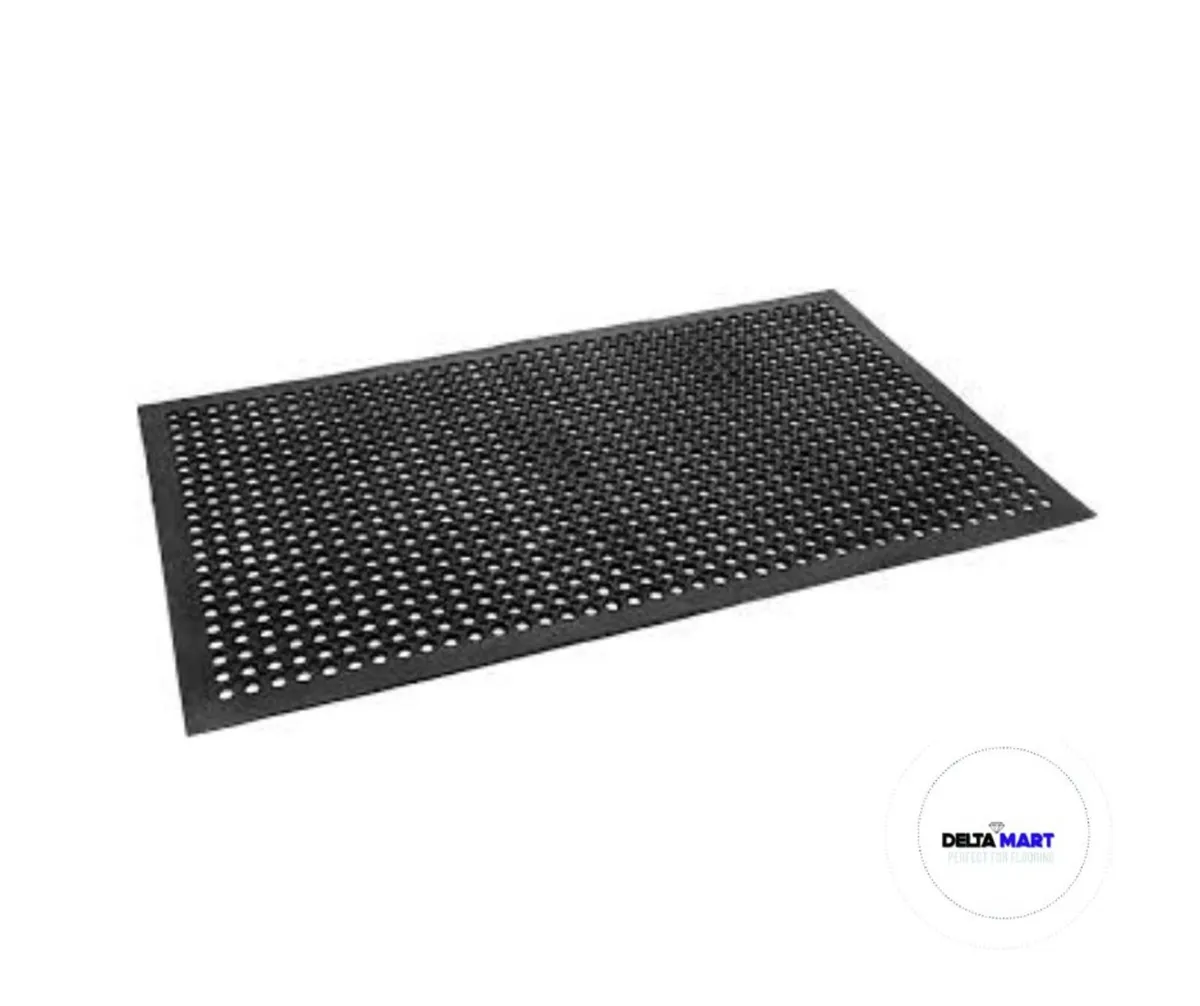5ft x 3ft Industrial Rubber Mat - Image 1