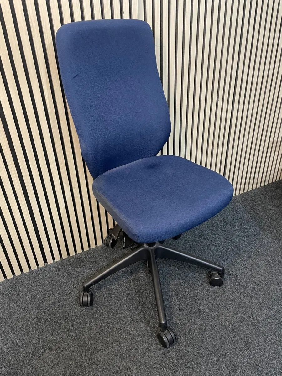 QUALITY SWIVEL CHAIRS @ CJM FURNITURE - Image 2