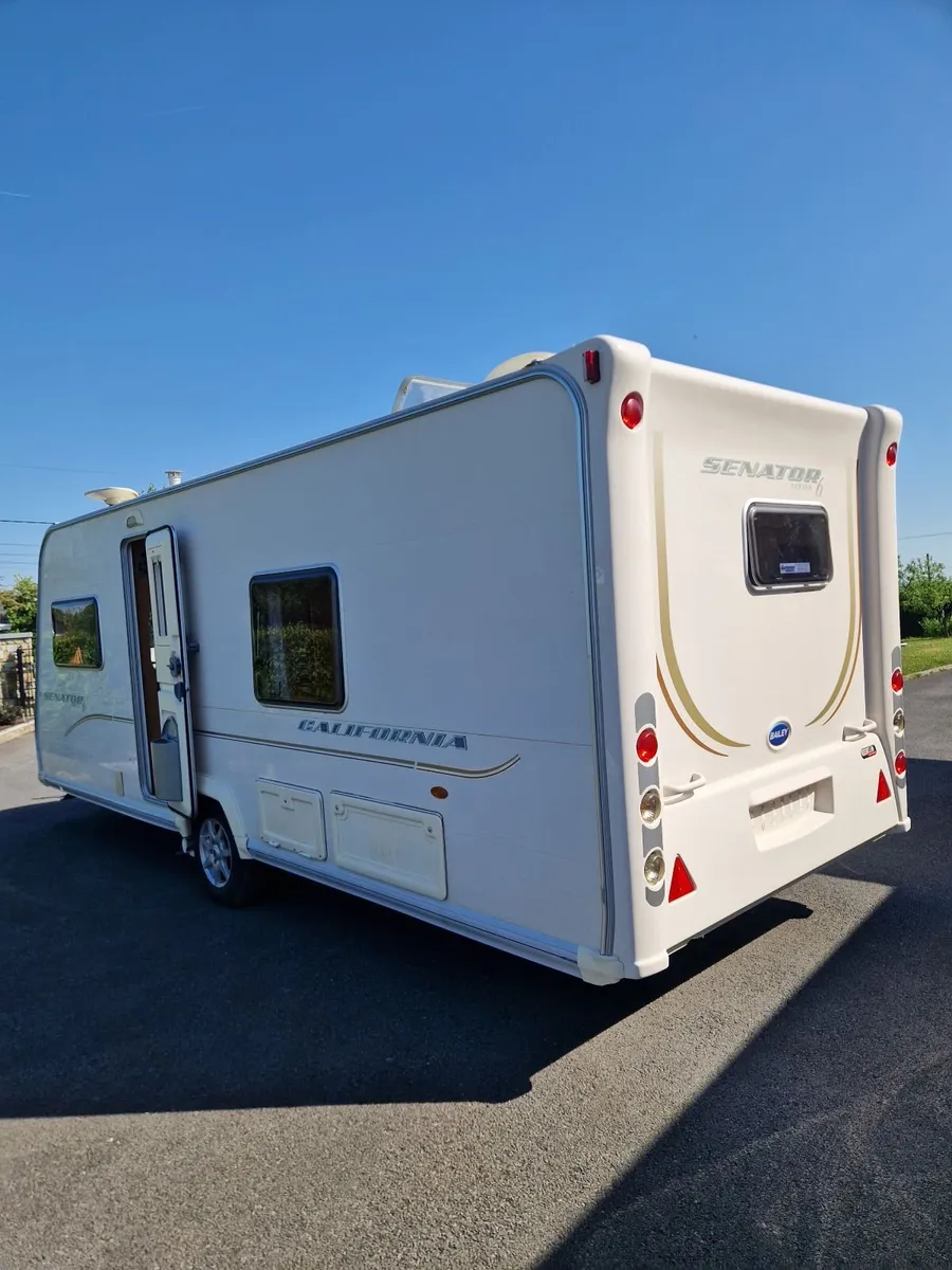 Caravan - Image 4